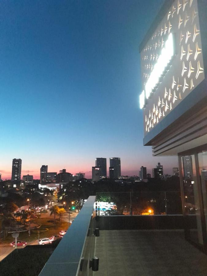 Hotel Tryp By Wyndham Santa Cruz 4*