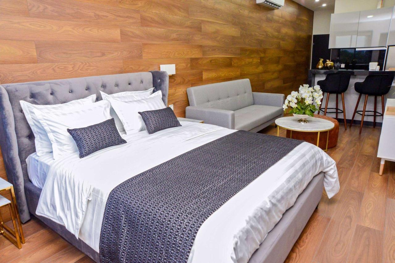 Hotel Tryp By Wyndham Santa Cruz 4*
